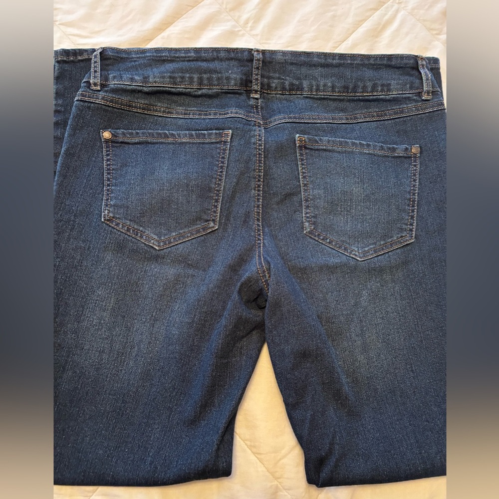 Jeans 3 for $20! EST. 1946 Denim Mid Rise Jeans - Picture 2 of 4